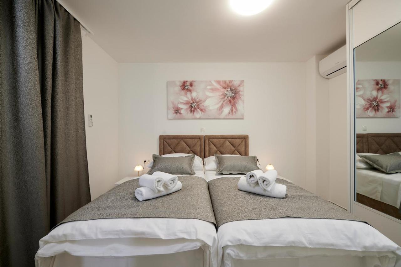 Apartment Gaby 3 Trogir Exterior foto
